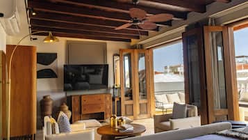 Suite, 1 King Bed