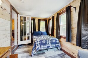 3 chambres, fer et planche à repasser, accès Internet, draps fournis