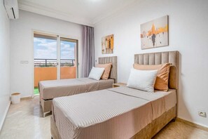 2 bedrooms, WiFi, bed sheets - Fabulous 2-bedroom apartment with AC in Marrakech (Marrakech)