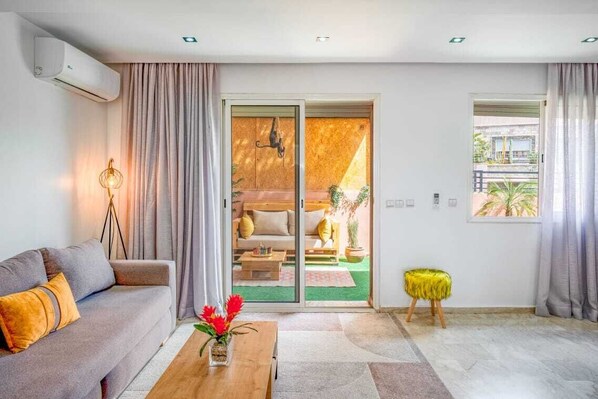 Living area - Fabulous 2-bedroom apartment with AC in Marrakech (Marrakech)
