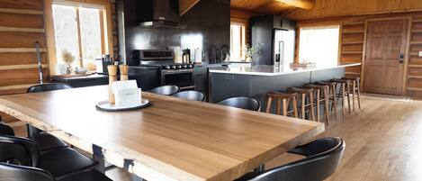 Mikrowelle, Ofen, Herdplatte, Geschirrspüler