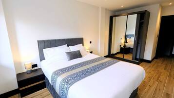 2 bedrooms, iron/ironing board, free WiFi, bed sheets