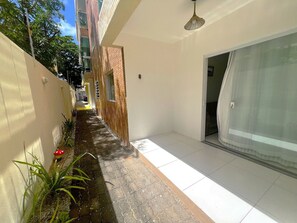 Apartamento básico | Terraço/pátio