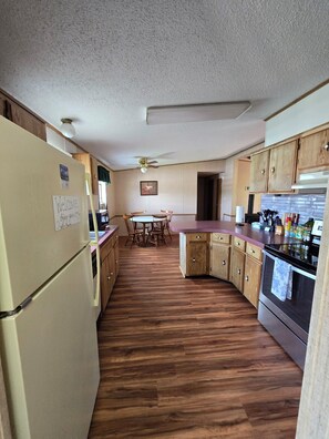Microwave, oven, stovetop, dishwasher