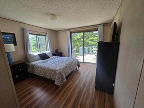 3 chambres, lit parapluie, Wi-Fi gratuit, draps fournis