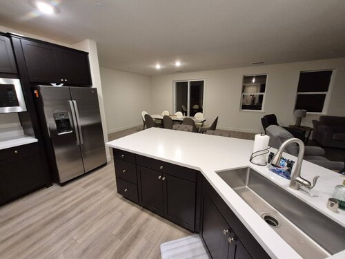 Brand New Home with Views 3/2