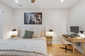 2 bedrooms, desk, iron/ironing board, free WiFi