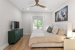 2 bedrooms, desk, iron/ironing board, free WiFi