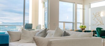 Play & Stay/Lake views/ Pool Table