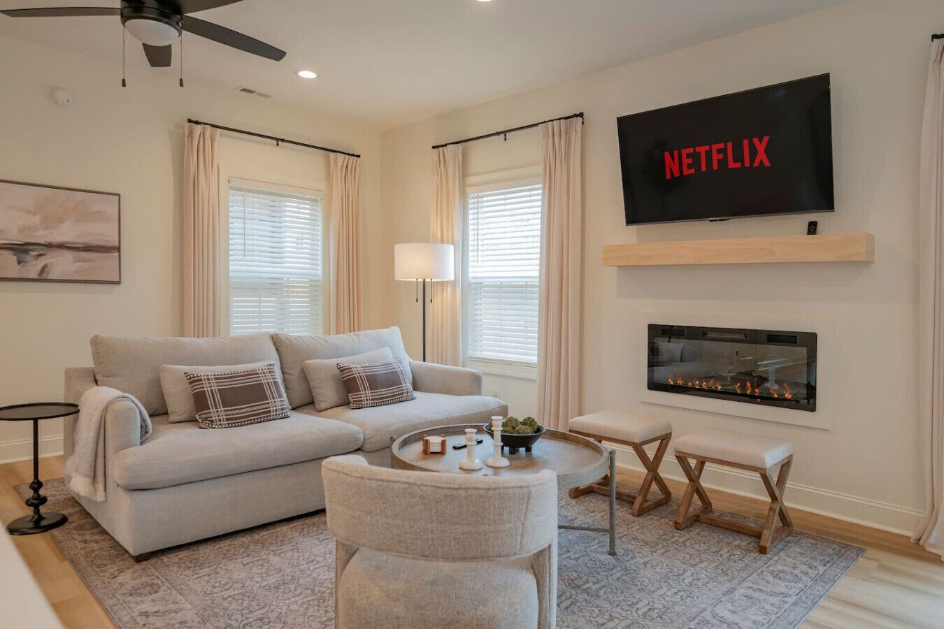 TV, fireplace