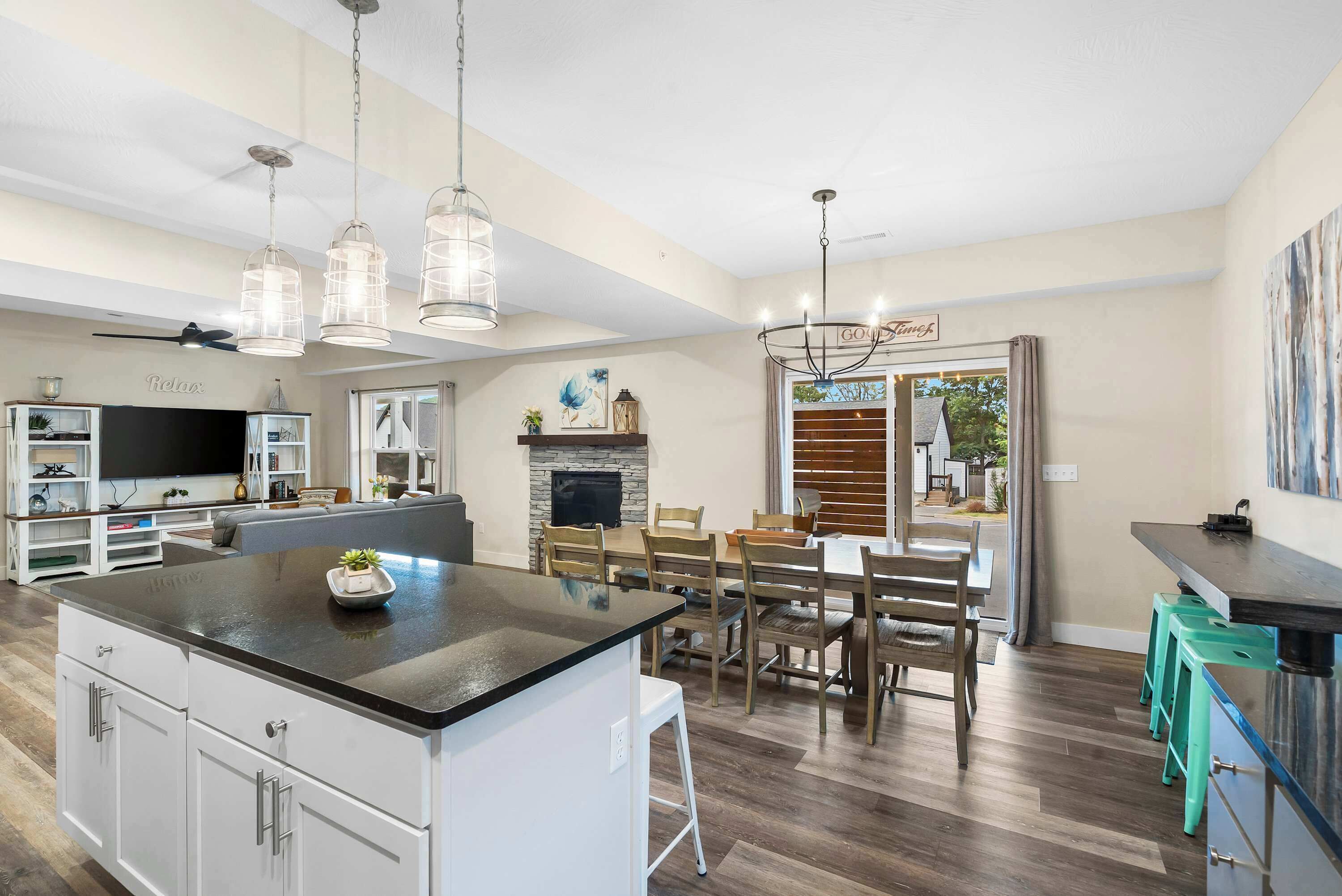 獨棟房屋, 多張床, 熱水浴缸, 花園景觀 (Pineapple Bungalow) | 用餐區