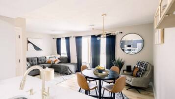 Condo, 1 King Bed with Sofa bed, Patio, Golf View (Suite Dreams) | Living area | 42-inch flat-screen TV with digital channels