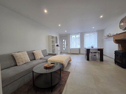 Stone house for a relaxing getaway, spacious, ideal for families.