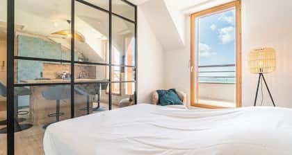 Balcon ensoleillé et confort moderne – T4 vue mer