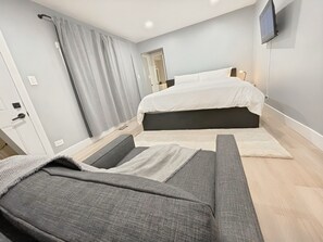 4 slaapkamers, een strijkplank/strijkijzer, wifi, beddengoed