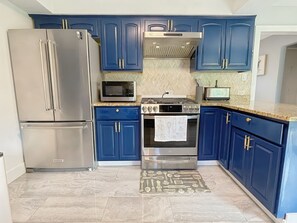 Microwave, oven, stovetop, dishwasher