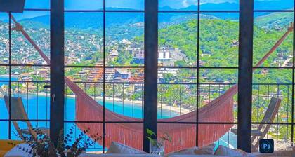 PISCIS CONDO
Dawn overlooking the most beautiful bay in Mexico.