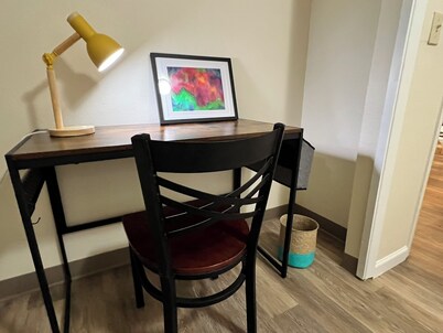 Charming, walkable triplex - no cleaning fee!