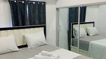 3 habitaciones, tabla de planchar con plancha, wifi y ropa de cama