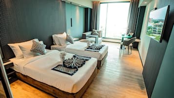 Executive Room | Skrivebord, skrivebord for bærbar PC og strykejern/-brett