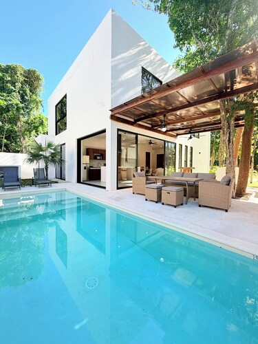 Luxury Mediterranean Villa with Private Pool