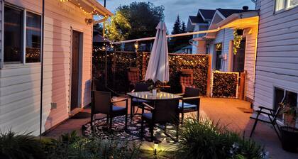 ○Small Town Pearl○ 2Level Hidden Gem Near RedDeer│1K+2Q│Private Yard│Firepit+BBQ
