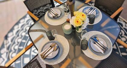 ○Small Town Pearl○ 2Level Hidden Gem Near RedDeer│1K+2Q│Private Yard│Firepit+BBQ