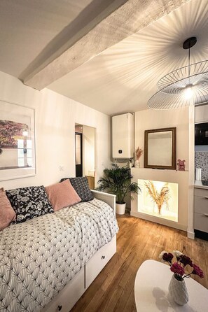 Desk, iron/ironing board, travel cot, free WiFi