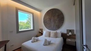 2 bedrooms, in-room safe, desk, iron/ironing board - Shati Luxury- Private Heated Pool, sea view, two steps from beach (Fontane Bianche)