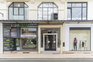 Exterior detail - Le Sainte Barbe - 2 rue Sainte Barbe - Vichy (Vichy)