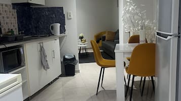 Microonde, forno, piano cottura