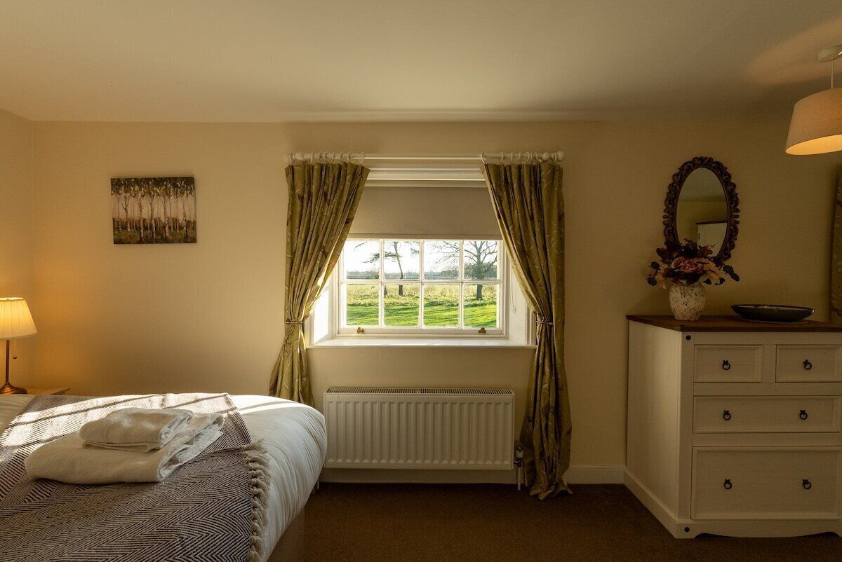 4 bedrooms, iron/ironing board, travel cot, free WiFi