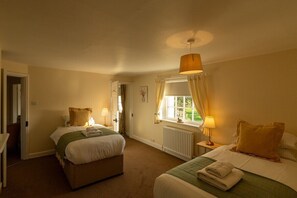 4 bedrooms, iron/ironing board, travel crib, WiFi (free)