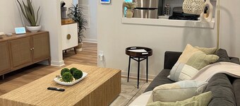 Charming 2-bedroom cottage in lovely Erie