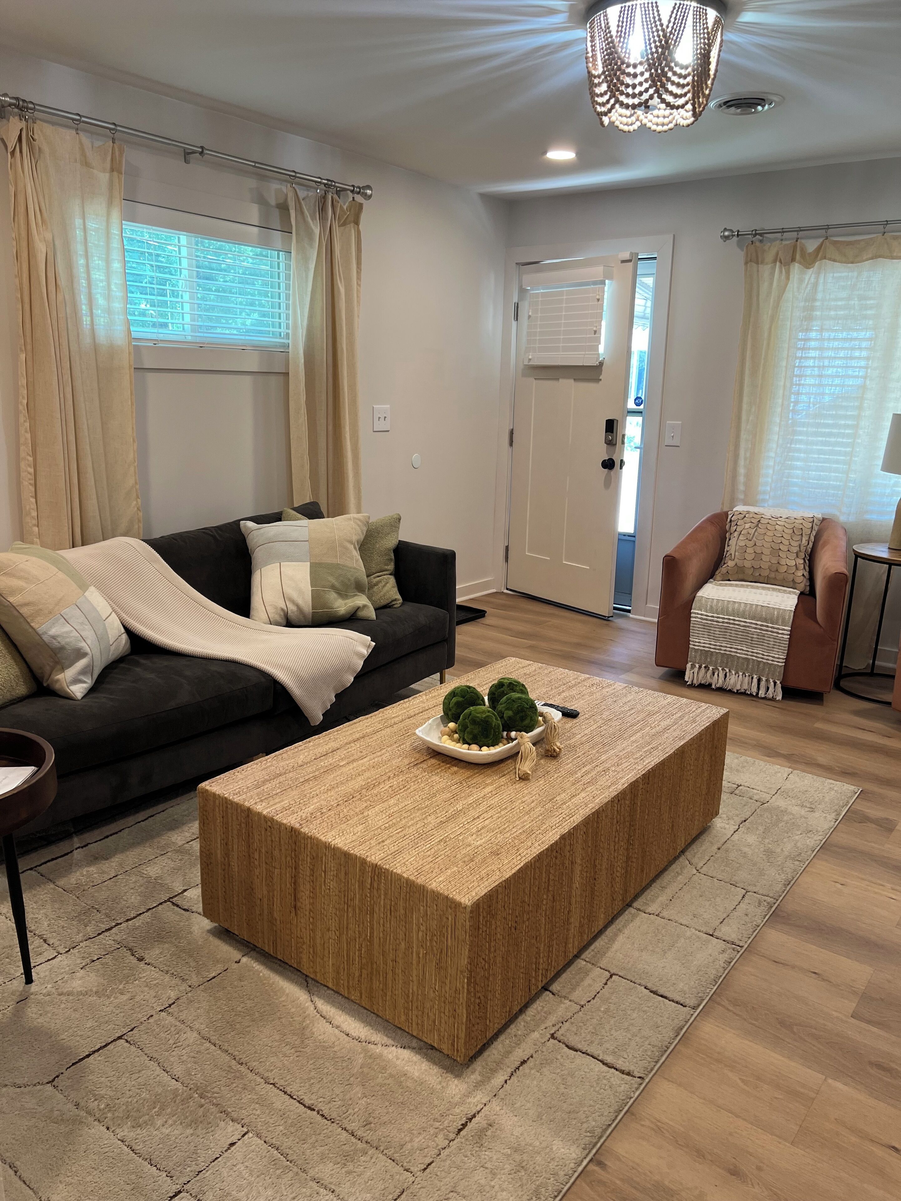 智能電視、書籍