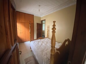 2 sovrum, strykjärn/strykbräda, wi-fi och sängkläder