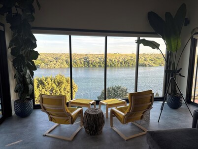 Idaho Riverfront Retreat 
Fishing, & Birdwatcher's Paradise