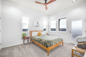 4 habitaciones, tabla de planchar con plancha y wifi gratis