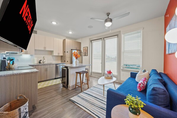 スマートテレビ、テーブルサッカー台