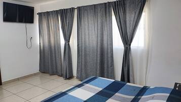 3 bedrooms, free WiFi, bed sheets