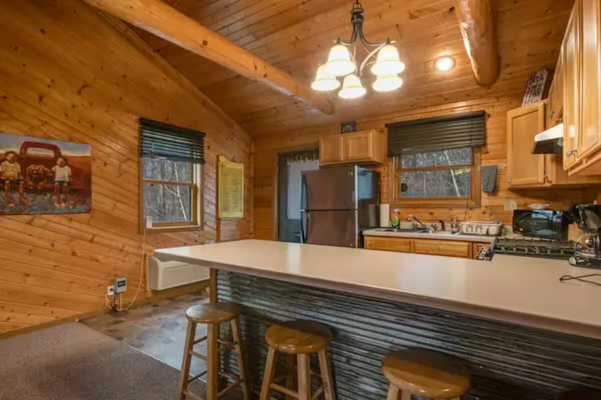 Microondas, horno y placa de cocina