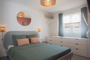 3 bedrooms, iron/ironing board, free WiFi, bed sheets - *NEW* Cozy Casa! Tasteful family villa with private pool! (Oranjestad)