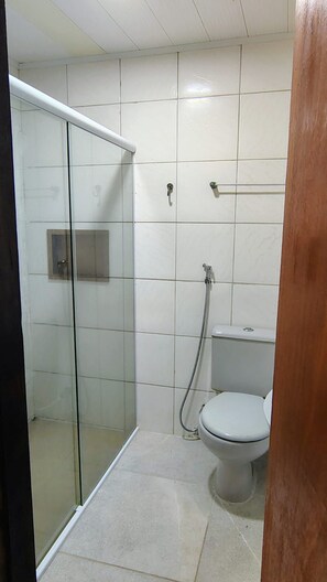 Bathroom - Pousada Jangadeiros Suítes  (Japaratinga)