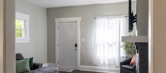 Cozy, Renovated 3-Bedroom in the Heart of Dayton