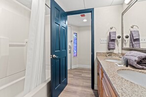 Hårføner og håndklær