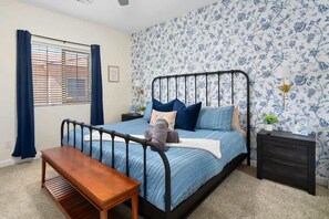 4 habitaciones, tabla de planchar con plancha, cuna de viaje y wifi 