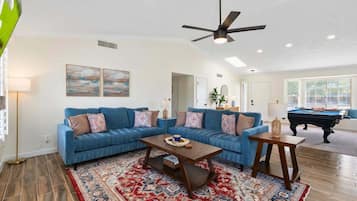 TV, fireplace, offices