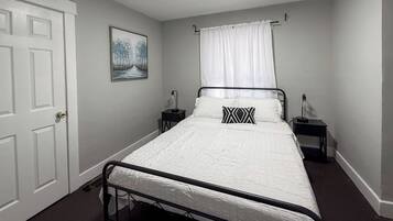 3 bedrooms, WiFi, bed sheets