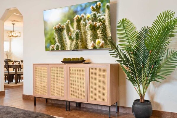 Interior - *NEW* Oasis Retreat! Hot Tub Mini Golf Volleyball! (Phoenix)