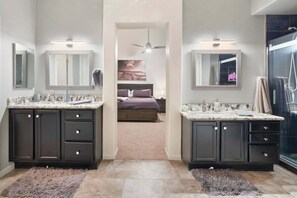 3 bedrooms, iron/ironing board, travel crib, WiFi